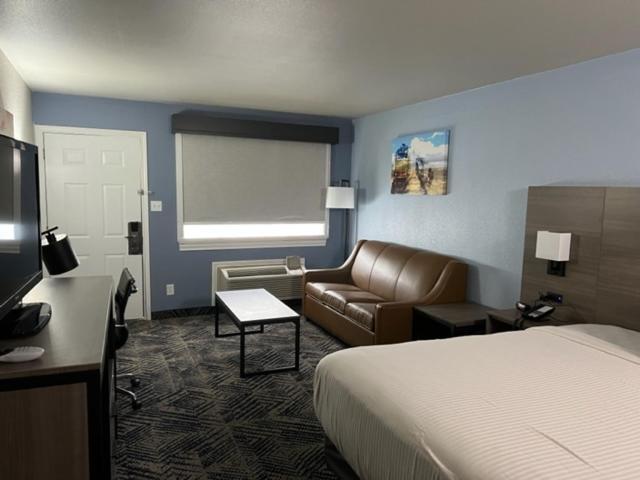 Garden Inn & Suites Hebbronville Экстерьер фото
