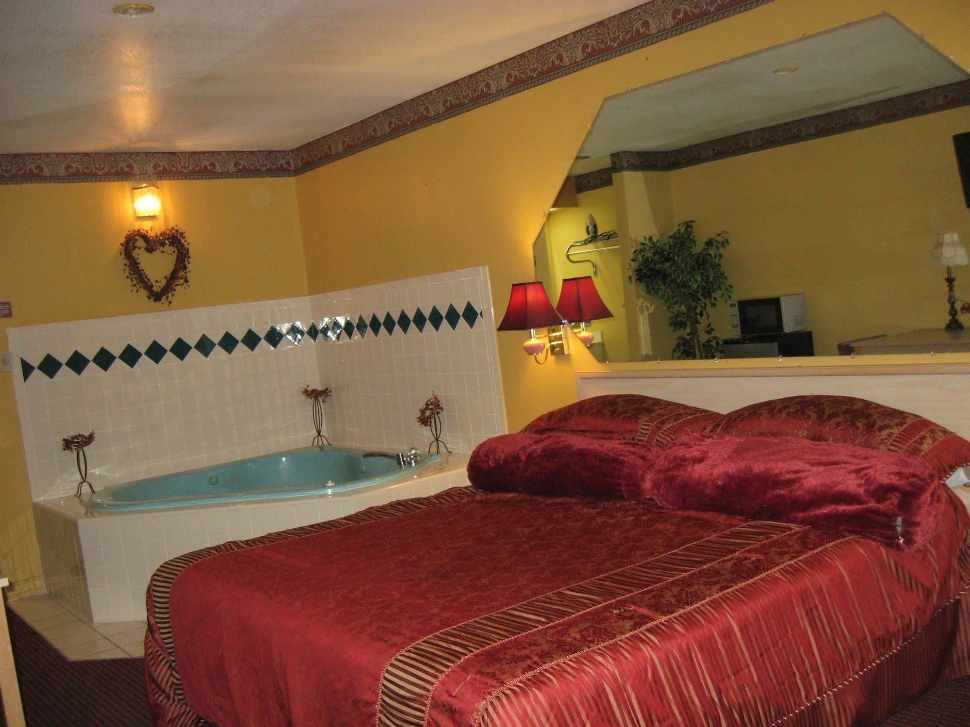 Garden Inn & Suites Hebbronville Экстерьер фото